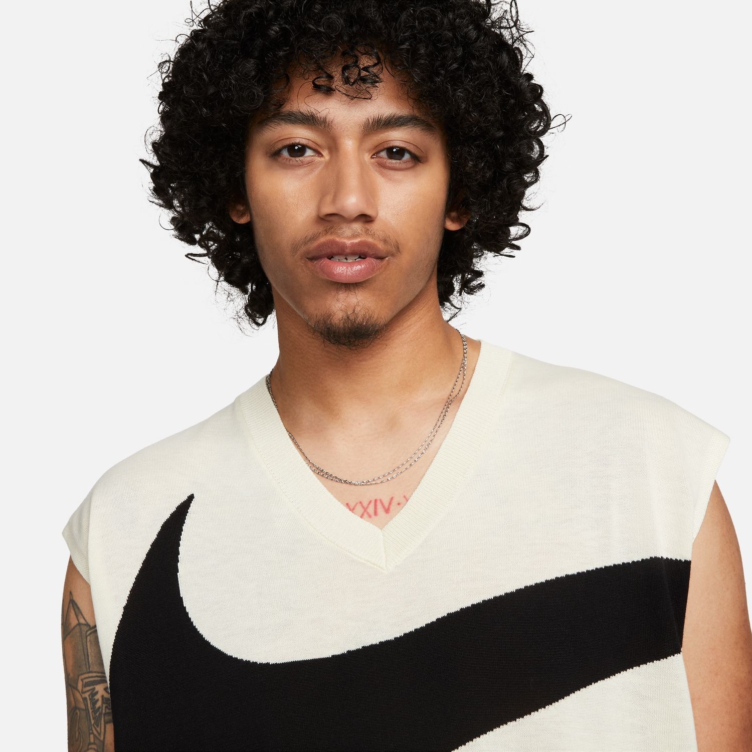 M NK SWOOSH SWEATER VEST